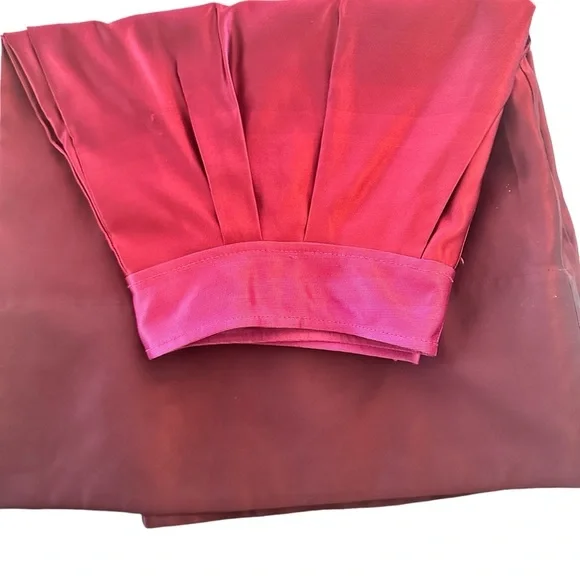 5 for $40 SALE!
Ann Taylor Pink to Dark Red Satin Ombré Bubble Skirt 8 POCKETS - Picture 10 of 10